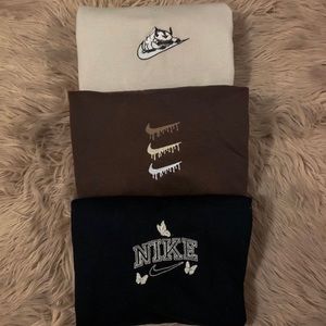 CUSTOM EMBROIDERED CREWNECK